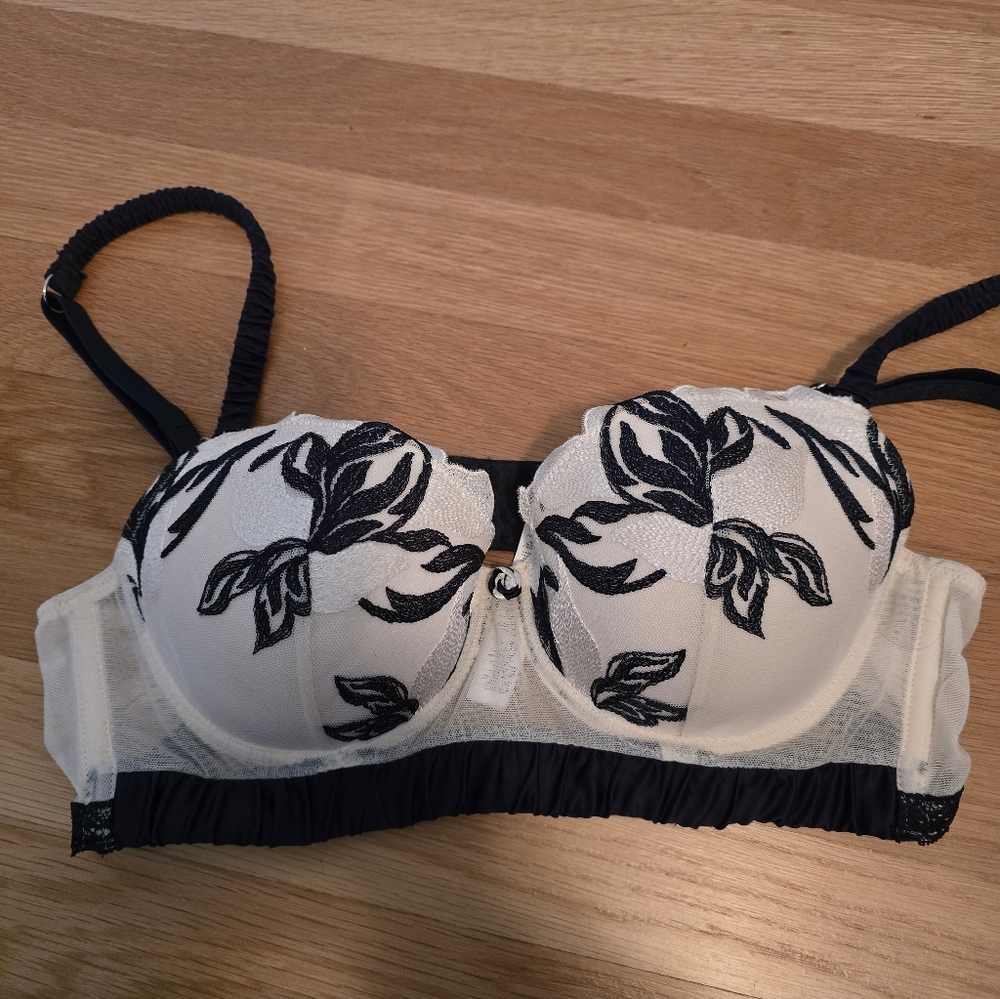 Intimissimi Bra Sz 38b Nwot